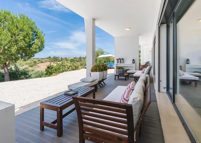 Xitaka - Modern Large Great Views