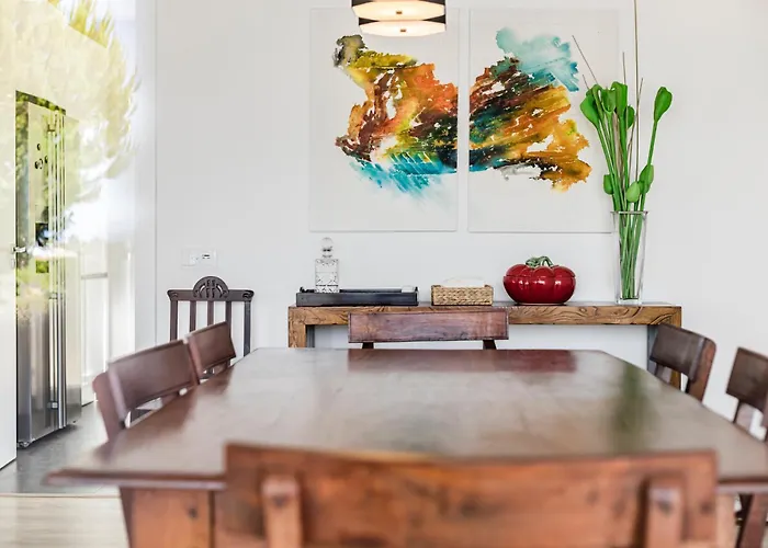 Xitaka - Modern Large Great Views Villa